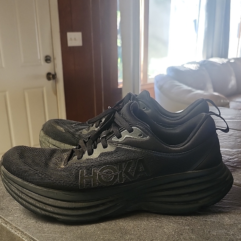 HOKA Men's Black Bondi 8 Running Shoes